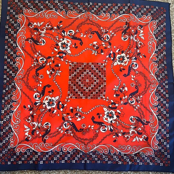 Vintage Scarf - Floral Pattern in Red White and Blue - Picture 3 of 5